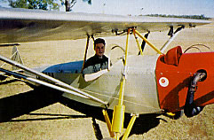 Самолет В.В.Слюсаренко, построенный им в австралии. В кабине - Саша Уайт