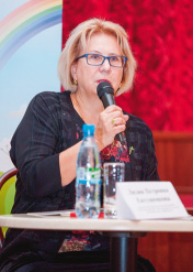 Лидия ЕВТУШЕНКОВА, Президент БФ «Детский КиноМай»