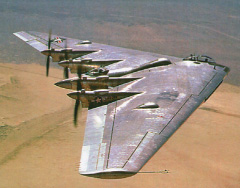 Четырехмоторный самолет-крыло весом в 100 тонн и размахом более 50 метров