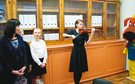 Елизавета Шайхулина, ученица 9 класса, на открытии музея