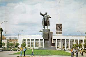 Monument a Lenine